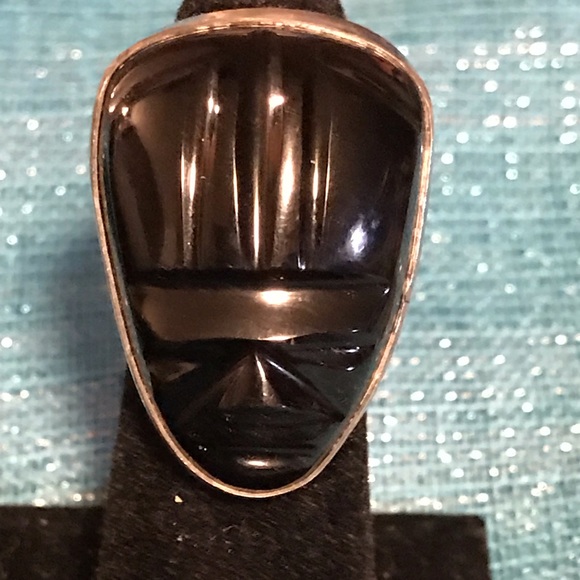 Jewelry - Beautiful vintage onyx and sterling Artisan ring.